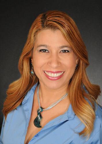 Mayte Zaldivar Photo